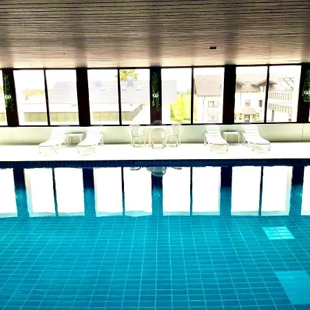 Gemuetliche Mit Kostenfreiem Pool Hoechenschwand